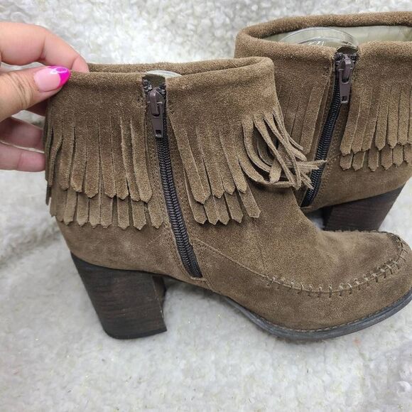 Sbicca Jessa Fringed Suede Leather Boho Ankle Boots size 9 - Picture 6 of 11